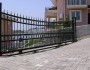 Yana Kayar Bahçe Kapıları